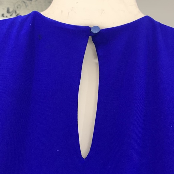 Made in🇨🇦Beautiful Sleeveless Cross Over Ruffle Front JR Dress - Picture 11 of 17